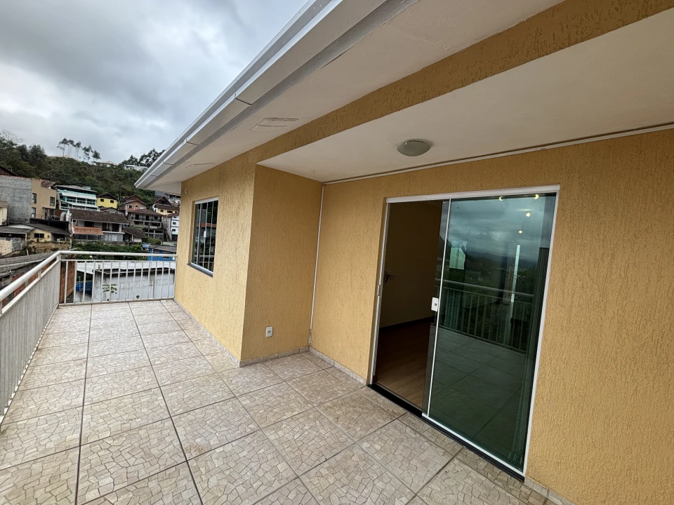 Casa a venda 2 quartos, toda reformada e com vista privilegiada no Cascatinha