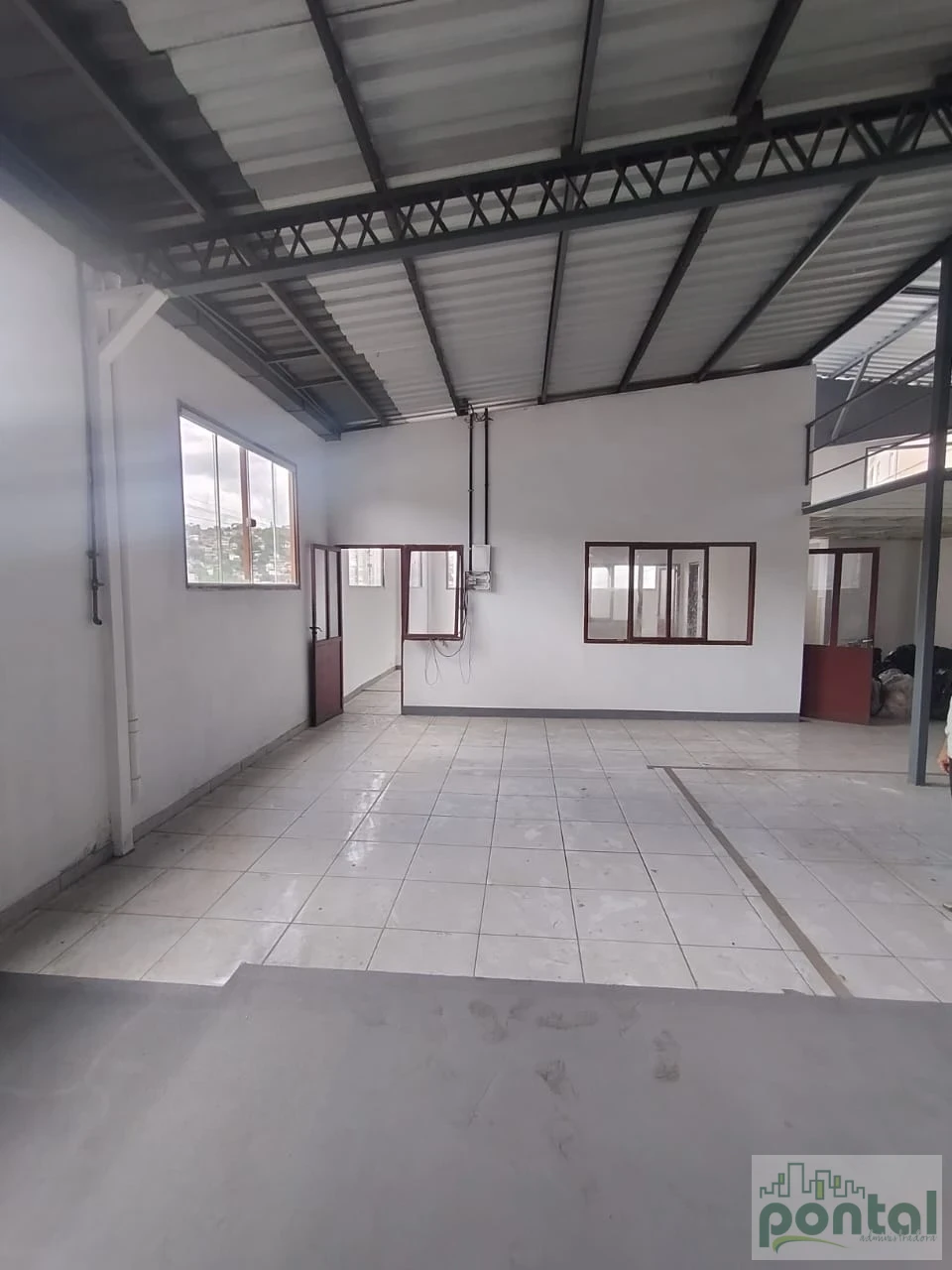 Comercial Para Alugar Jardinlândia Nova Friburgo