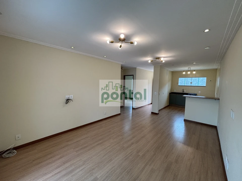 Imagens do imóveis Casa a venda 2 quartos, toda reformada e com vista privilegiada no Cascatinha