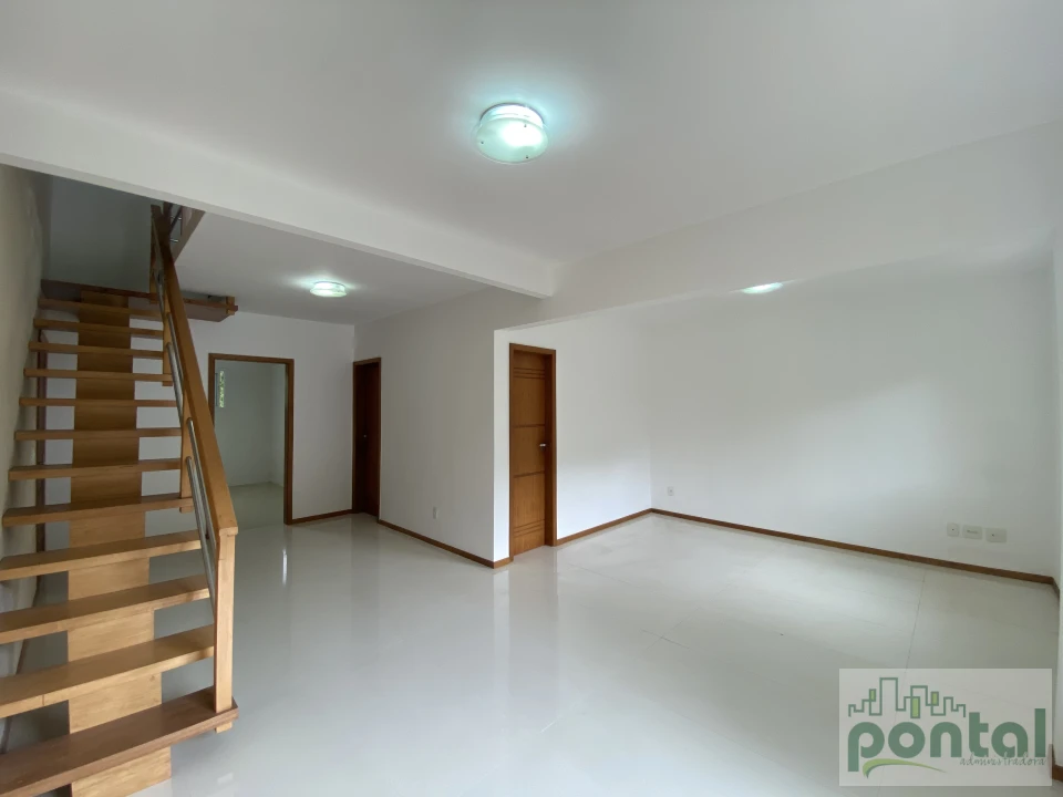 Excelente Cobertura à Venda no Varginha , Nova Friburgo