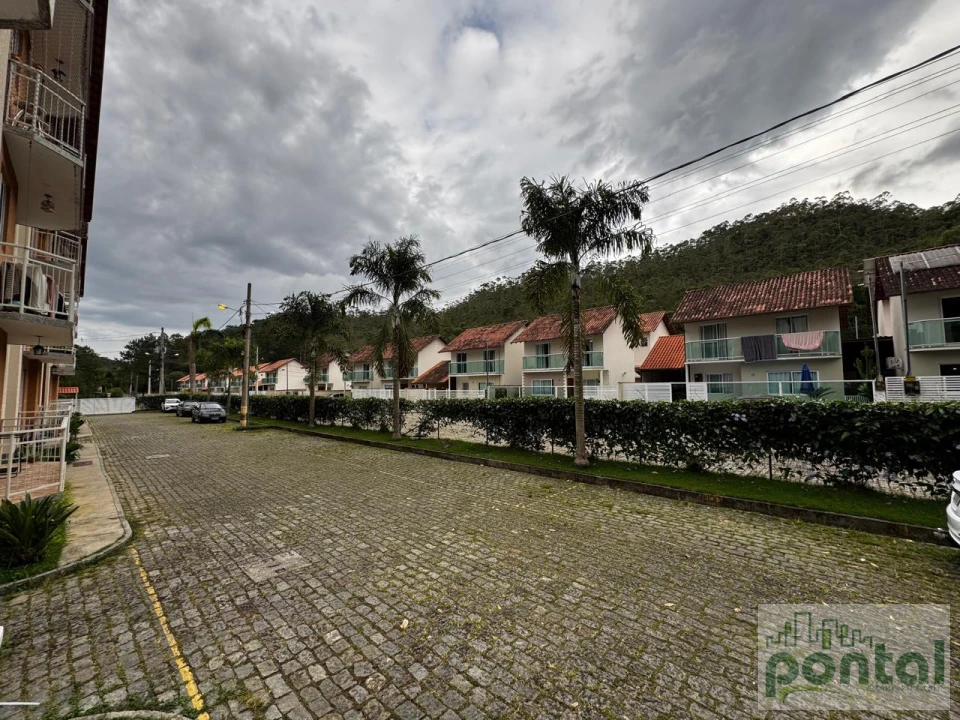 Lindo Apartamento à Venda no Condomínio Oberland ,Nova Friburgo