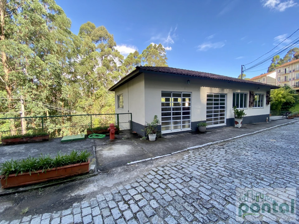 Apartamento à venda Cascatinha - Nova Friburgo