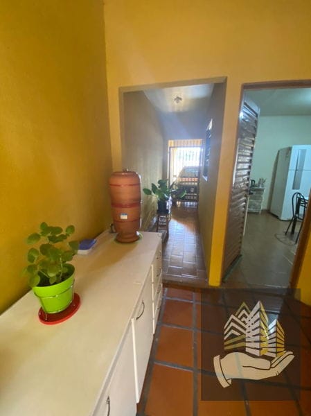 Imagens do imóveis Casa à venda 2 Quartos, 1 Suite, 1 Vaga, 200M², Conjunto Professora Hilda Mandarino, Londrina - PR