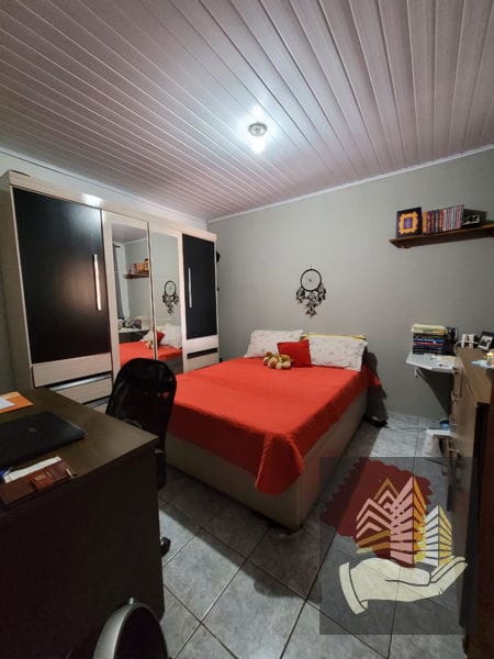 Imagens do imóveis Casa à venda 3 Quartos, 1 Suite, 2 Vagas, Conjunto Semiramis Barros Braga, Londrina - PR