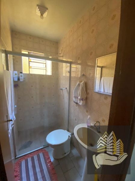 Imagens do imóveis Casa à venda 2 Quartos, 1 Suite, 1 Vaga, 200M², Conjunto Professora Hilda Mandarino, Londrina - PR