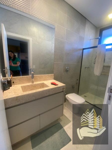 Imagens do imóveis Casa à venda 4 Suites, 2 Vagas, 360M², Condomínio Royal Forest, Londrina - PR