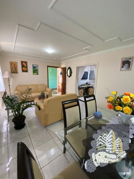 Imagens do imóveis Sobrado à Venda, Conjunto Habitacional Violim, Londrina, PR