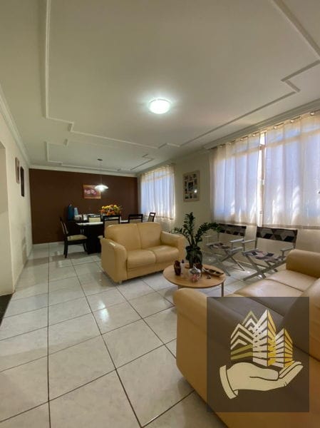 Imagens do imóveis Sobrado à Venda, Conjunto Habitacional Violim, Londrina, PR