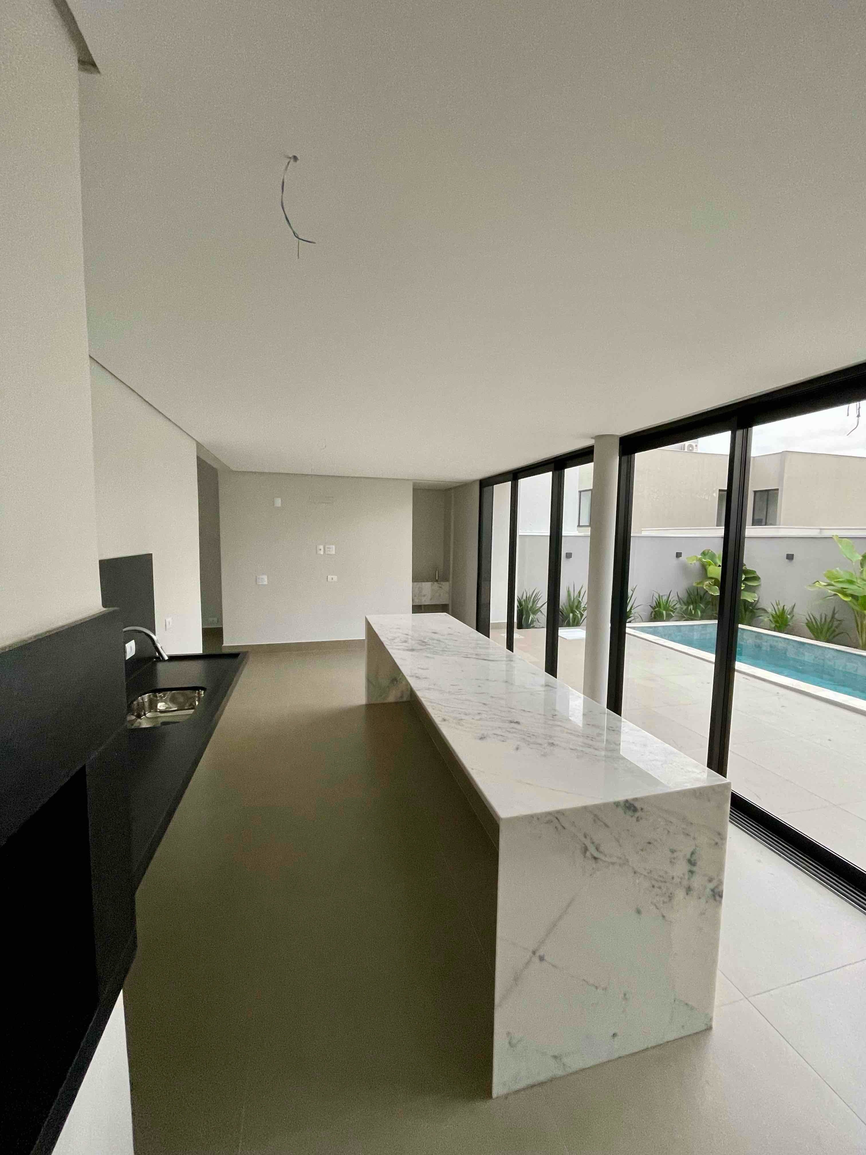 Imagens do imóveis Sobrado à Venda, Cond BELLA VITTA 2, Rua Antonio Carvalho Grade, PR