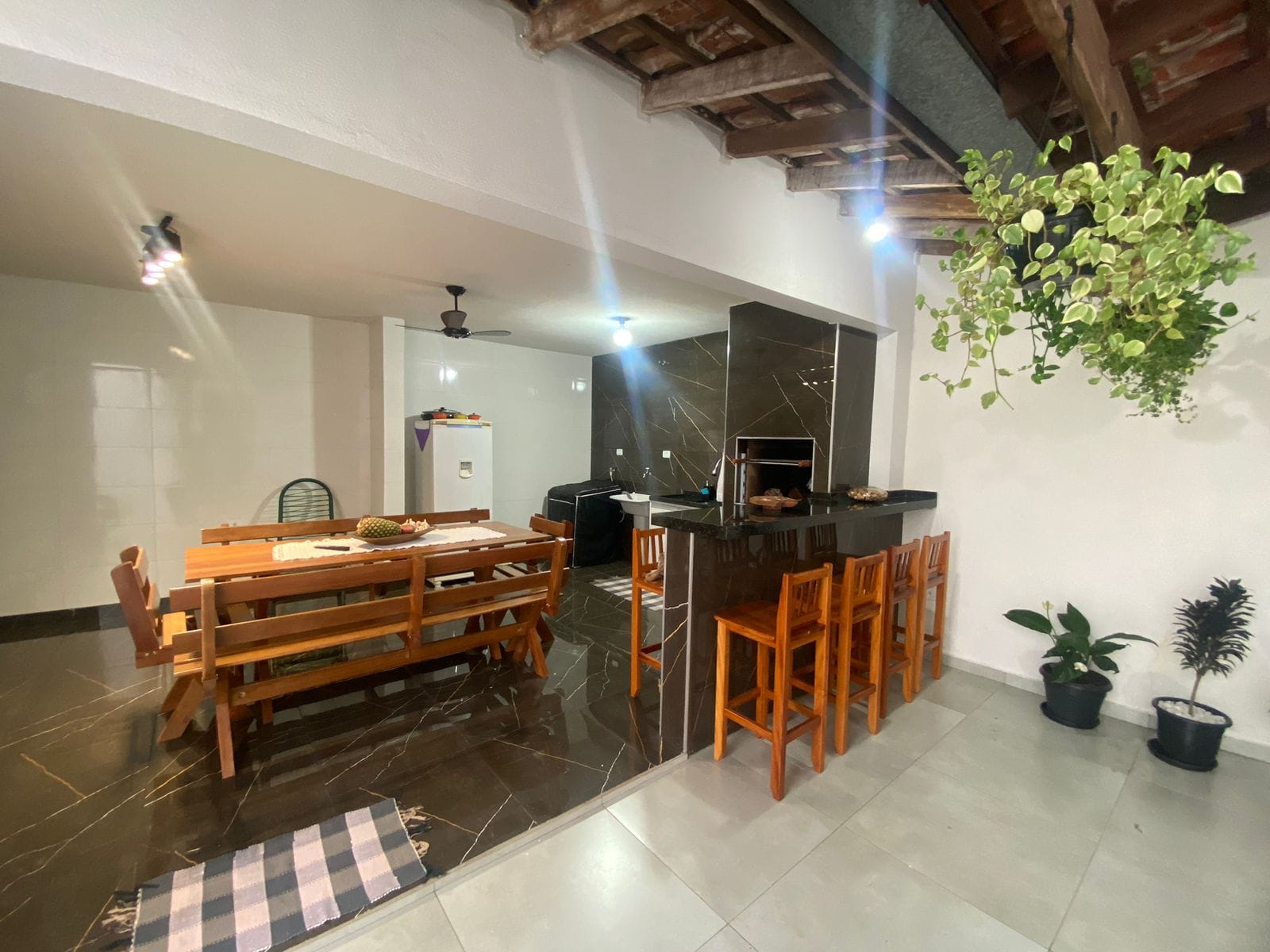 Imagens do imóveis Sobrado à Venda, Conjunto Habitacional Violim, Londrina, PR