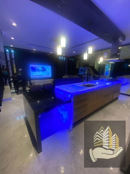 Imagens do imóveis Casa à venda 4 Suites, 2 Vagas, 360M², Condomínio Royal Forest, Londrina - PR