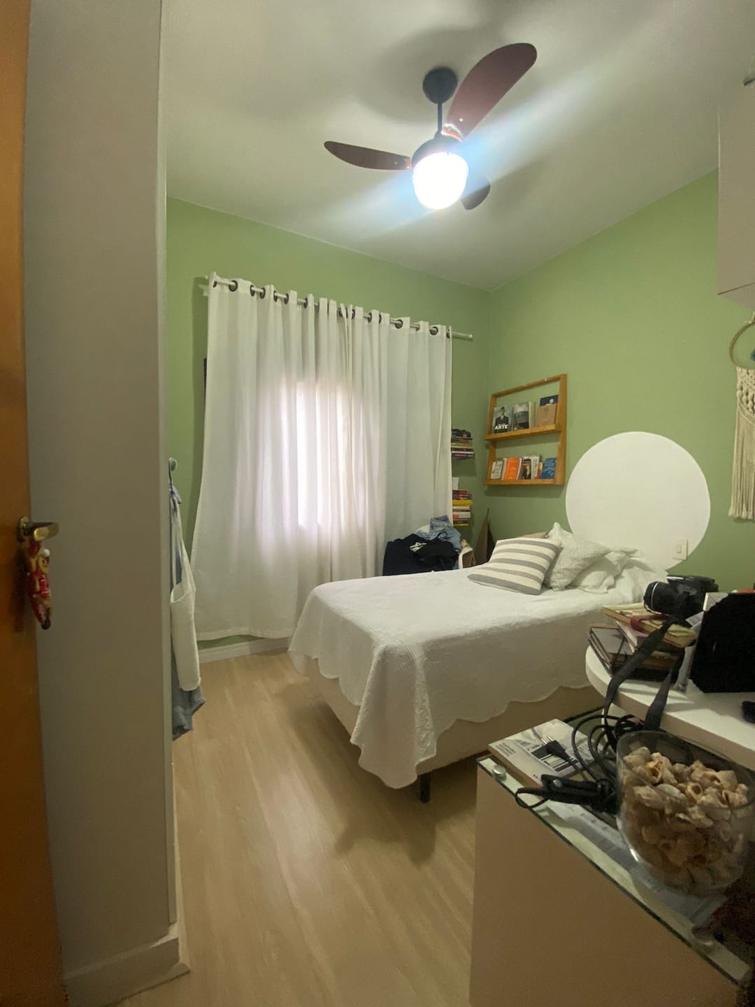 Imagens do imóveis Sobrado à Venda, Conjunto Habitacional Violim, Londrina, PR