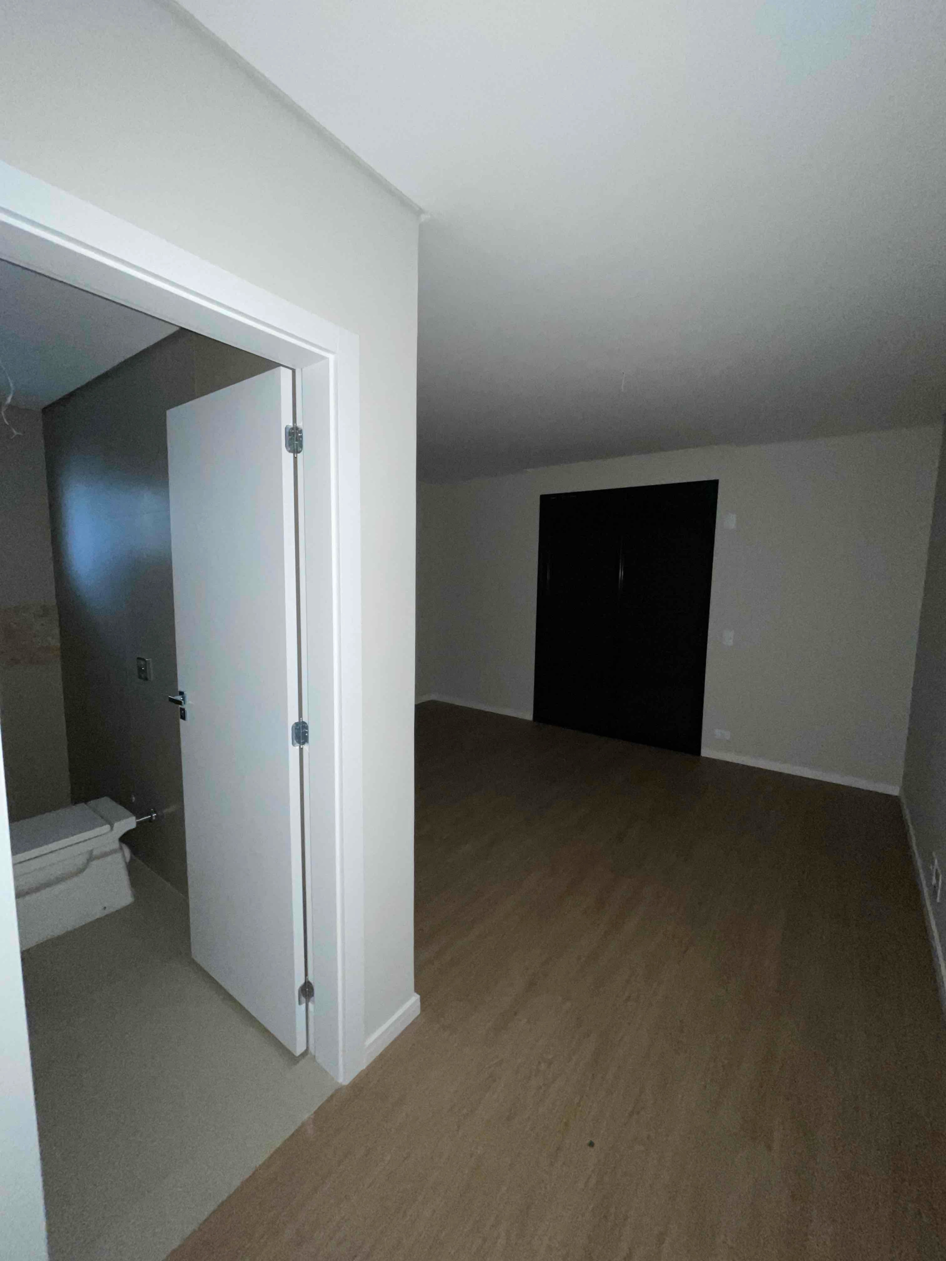 Imagens do imóveis Sobrado à Venda, Cond BELLA VITTA 2, Rua Antonio Carvalho Grade, PR