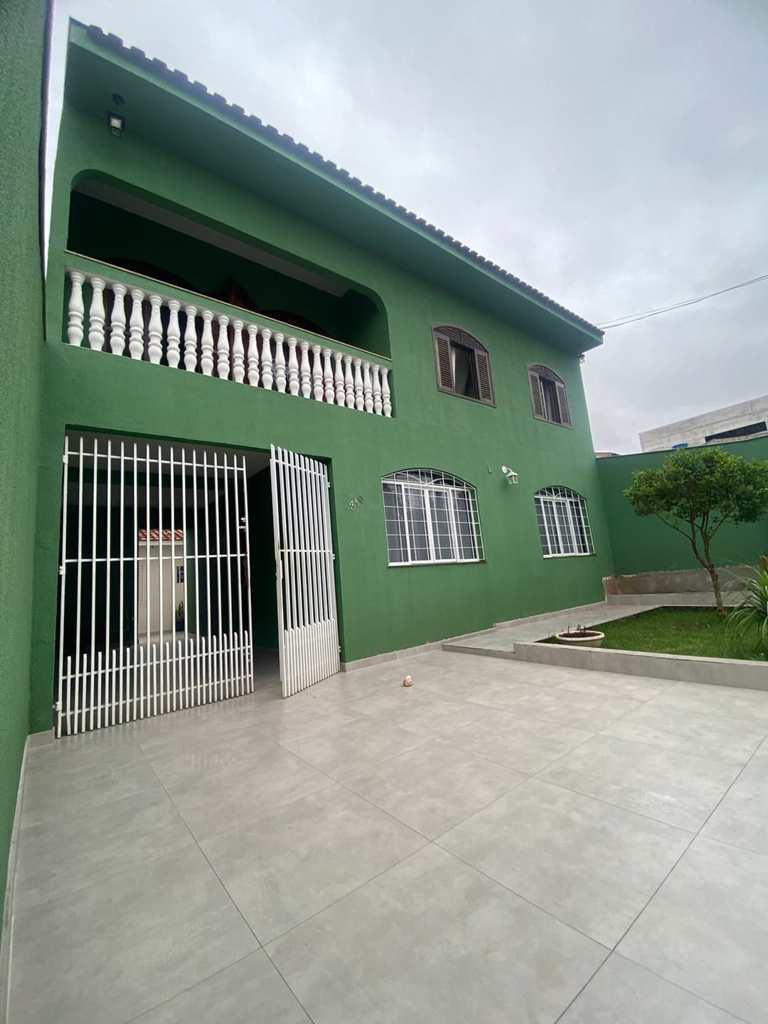 Imagens do imóveis Sobrado à Venda, Conjunto Habitacional Violim, Londrina, PR