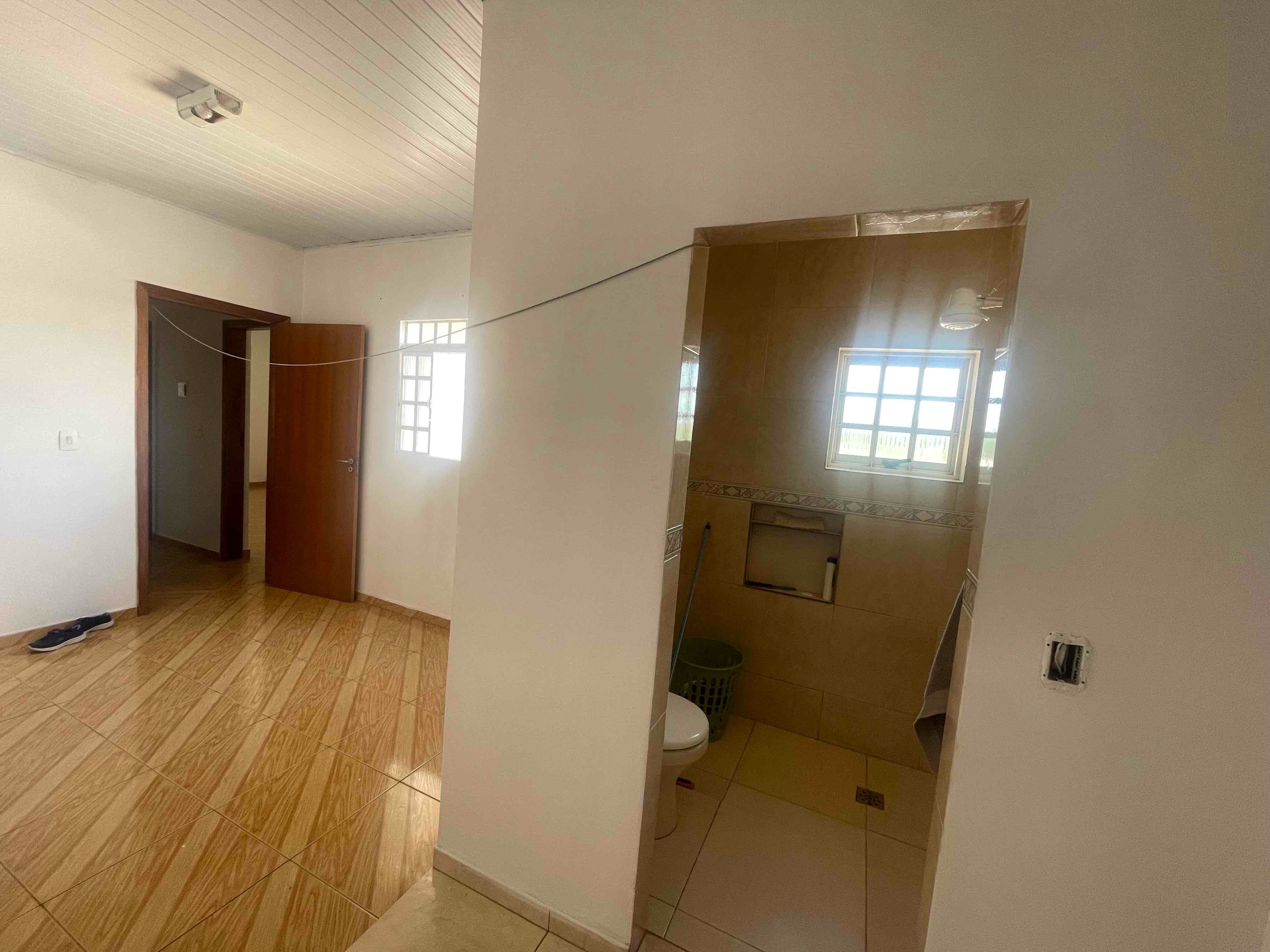 Imagens do imóveis dois imóveis individuais no terreno Jardim Indusville, Londrina - PR