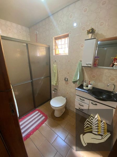 Imagens do imóveis Casa à venda 2 Quartos, 1 Suite, 1 Vaga, 200M², Conjunto Professora Hilda Mandarino, Londrina - PR
