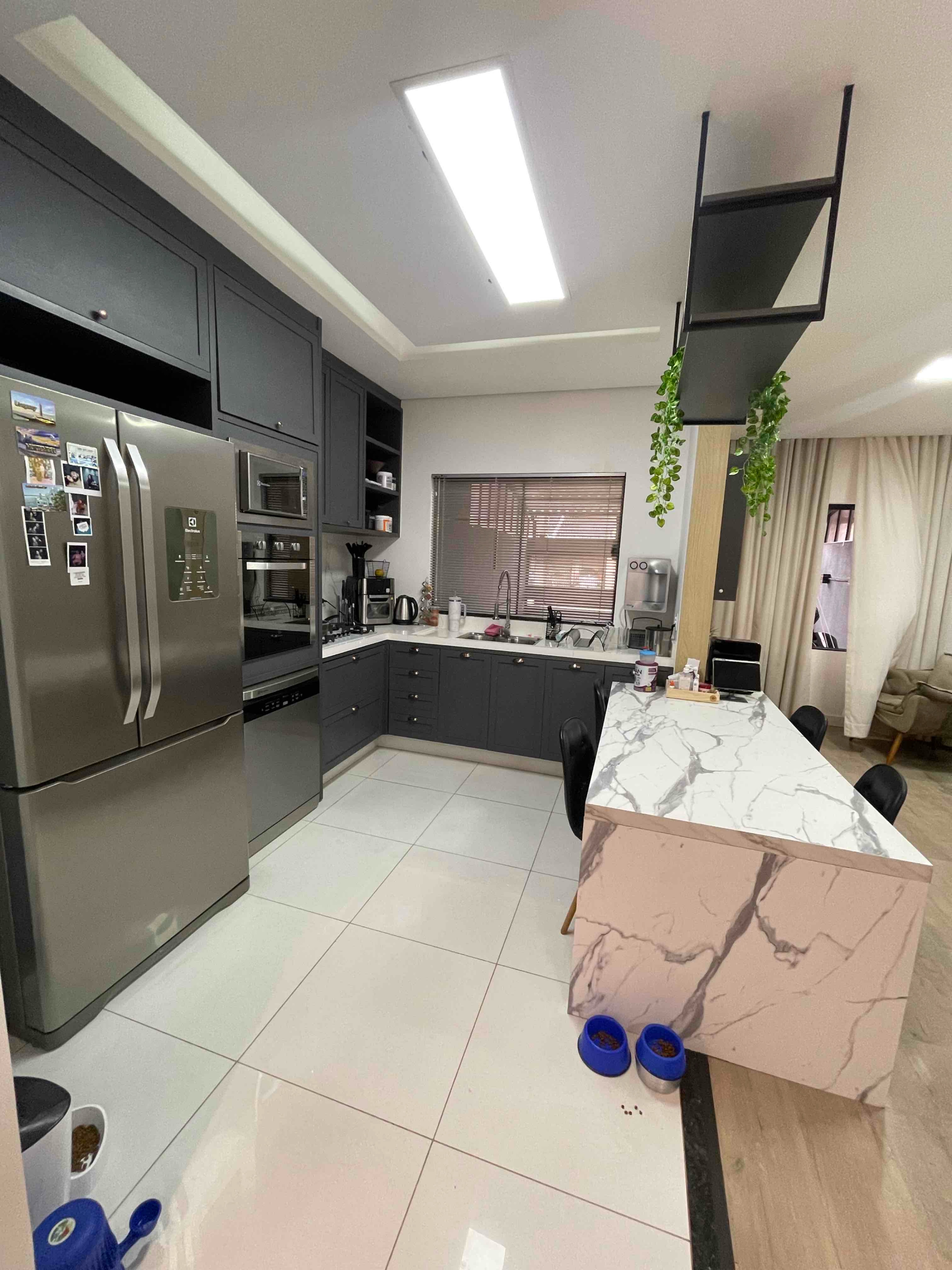 Imagens do imóveis Casa geminada à Venda, Pacaembu, Londrina, PR