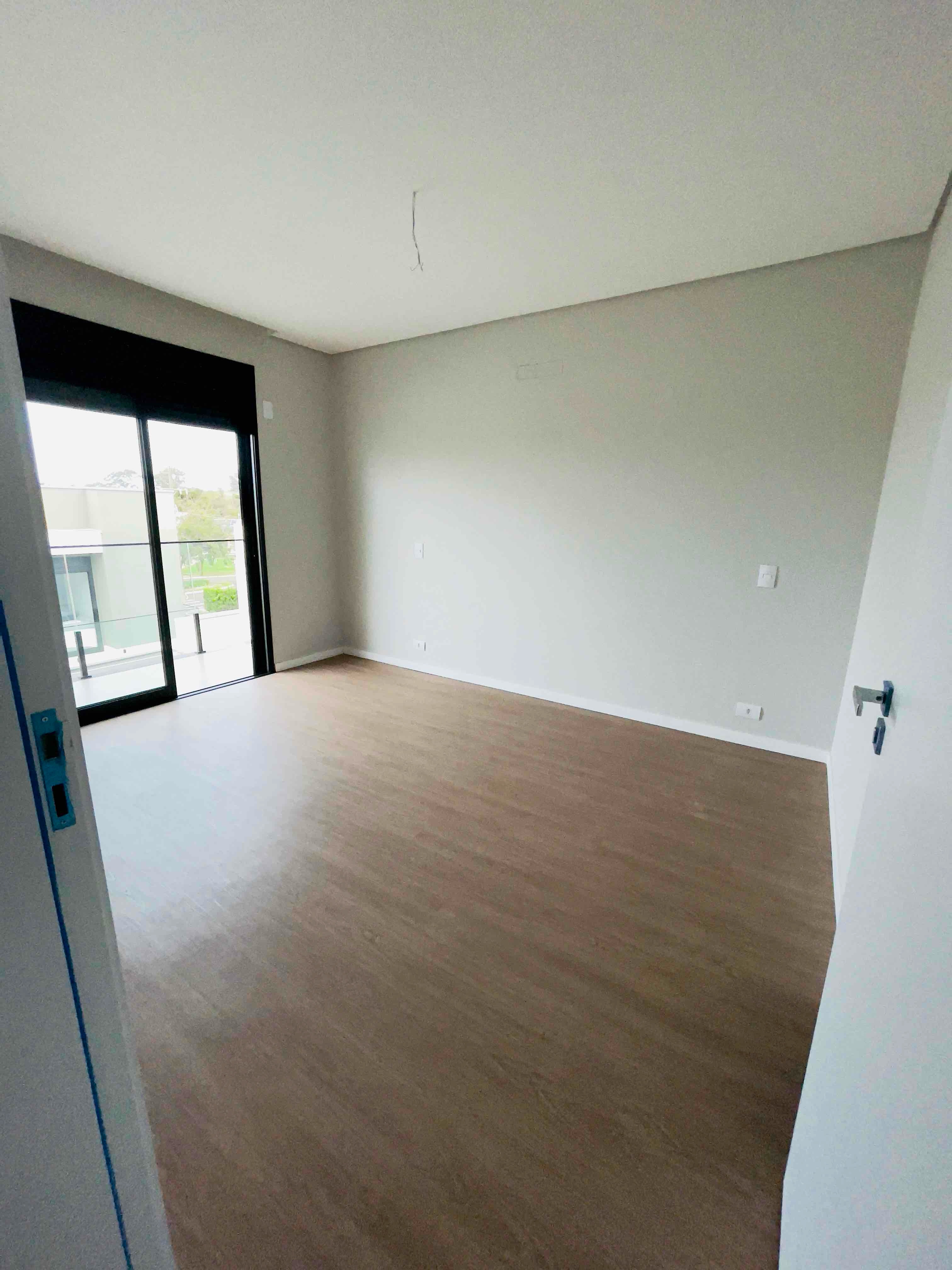 Imagens do imóveis Sobrado à Venda, Cond BELLA VITTA 2, Rua Antonio Carvalho Grade, PR