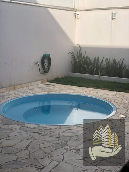 Imagens do imóveis Casa à venda 4 Quartos, 1 Suite, 2 Vagas, 300M², Coliseu, Londrina - PR