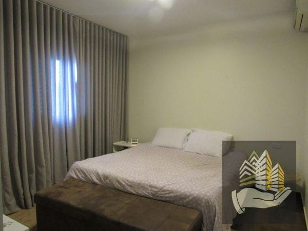 Imagens do imóveis Casa à venda 4 Quartos, 1 Suite, 2 Vagas, 300M², Coliseu, Londrina - PR