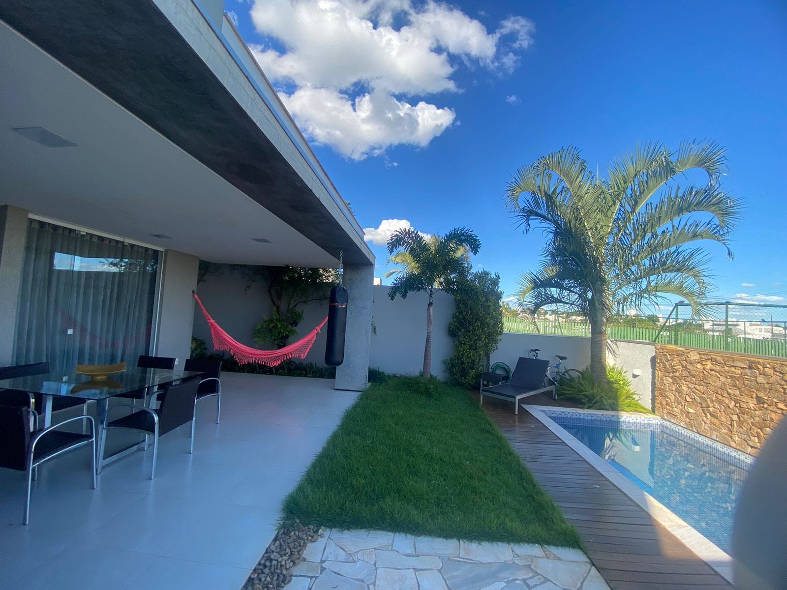 Imagens do imóveis Sobrado à venda, Esperança, Londrina, PR