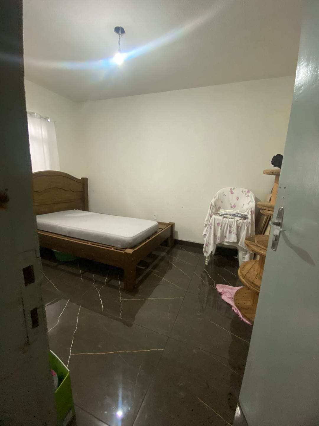 Imagens do imóveis Sobrado à Venda, Conjunto Habitacional Violim, Londrina, PR