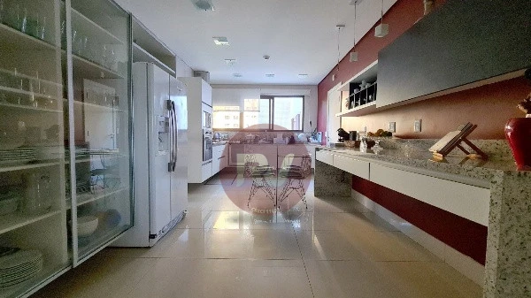 EDIFICIO TORRE DE MÁLAGA - R$ 4.500.000,00