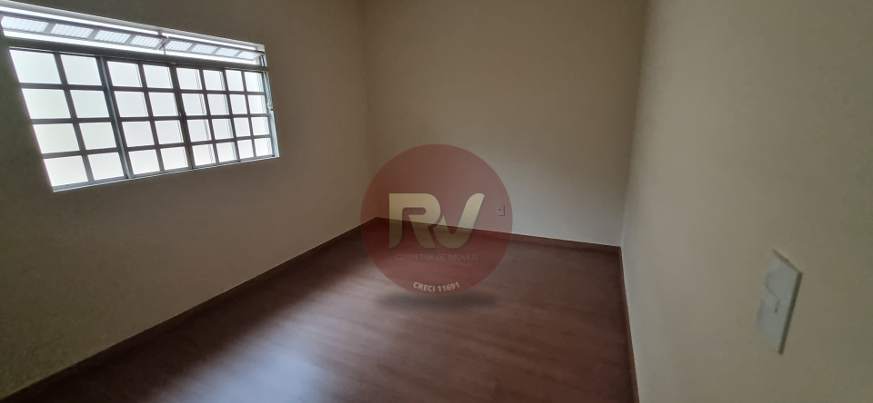 ALUGA - CASA TÉRREA - BAIRRO RESIDENCIAL ABUSSAFE - R$ 2.400,00