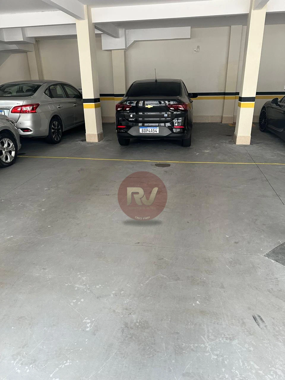 Imagens do imóveis EDIFÍCIO ANGRA DOS REIS - CAMBORIÚ -SC - R$1.300.000,00