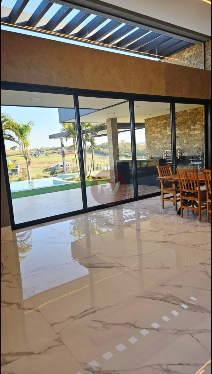 Imagens do imóveis CONDOMINIO ECOVILLAS DO LAGO - CASA - R$ 2.950.000,00 - NOVA