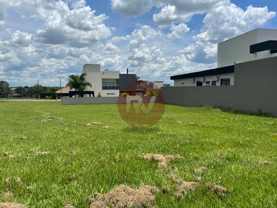 Imagens do imóveis CONDOMÍNIO VILLAGIO DO ENGENHO- TERRENO 792,69 m2 - R$ 950.000,00