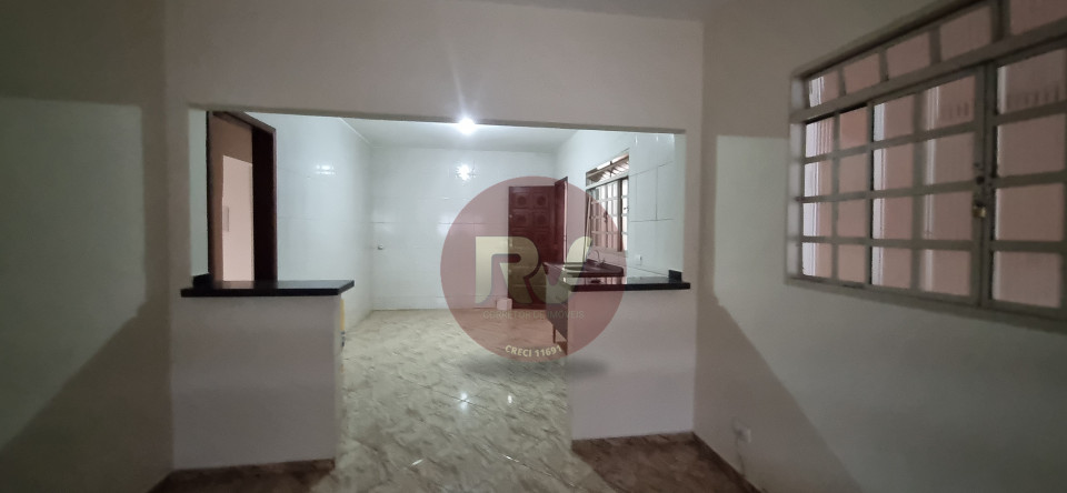 ALUGA - CASA TÉRREA - BAIRRO RESIDENCIAL ABUSSAFE - R$ 2.400,00