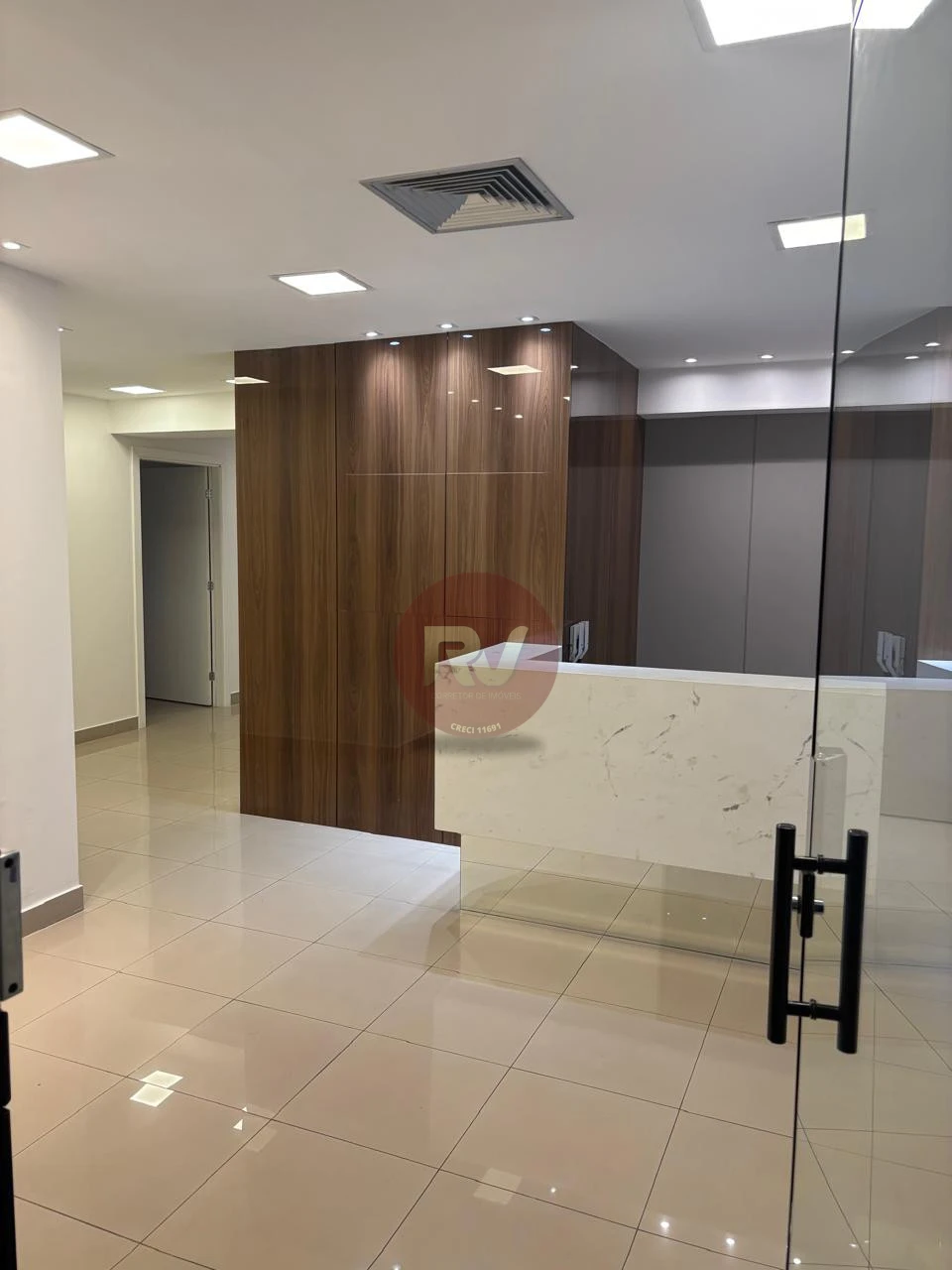 EDIFÍCIO COMERCIAL GENÉVE - R$17.000,00 - LOCAÇÃO