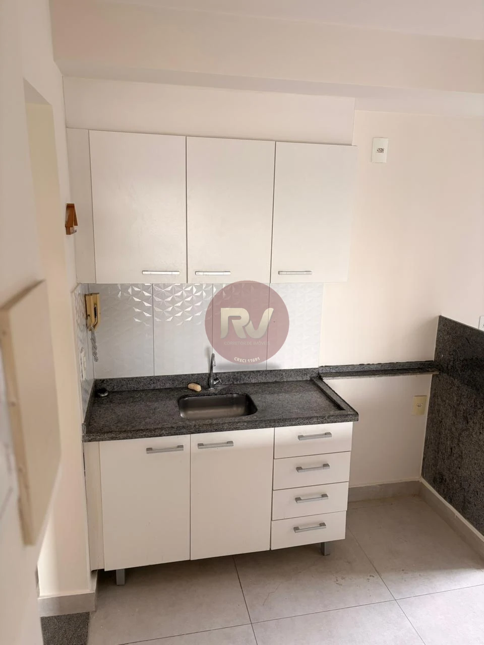 Imagens do imóveis EDIFÍCO RESIDENCIAL TAPUIAS - VENDA - R$ 275.000,00 - Aceita Permuta por terreno - 03 Quartos