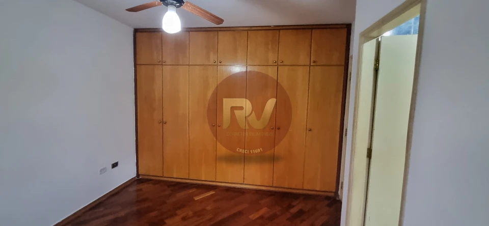 Imagens do imóveis R$ 4.500,00 - LOCAÇÃO - CASA TÉRREA - 04 Quartos , Piscina e churrasqueira