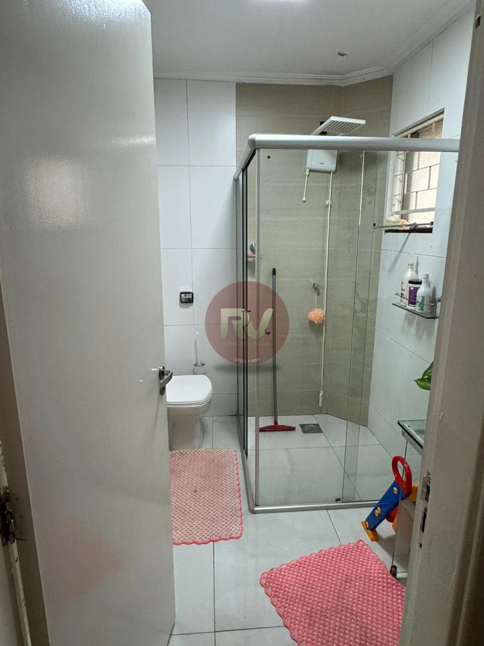 Imagens do imóveis VENDA - R$ 950.000,00 - CASA - BAIRRO AEROPORTO - 04 QUARTOS