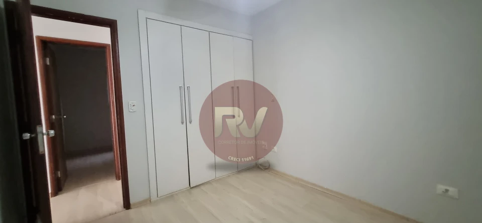 EDIFÍCIO RESIDENCIAL ATLANTIS - LOCAÇÃO - R$ 1.600,00 - 02 QUARTOS (SENDO 01 SUÍTE)