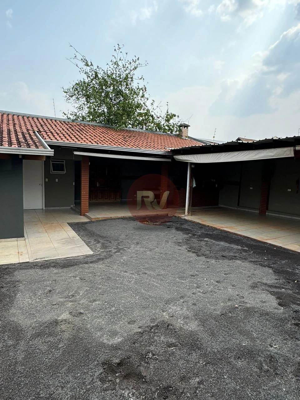 Imagens do imóveis VENDA - R$ 950.000,00 - CASA - BAIRRO AEROPORTO - 04 QUARTOS