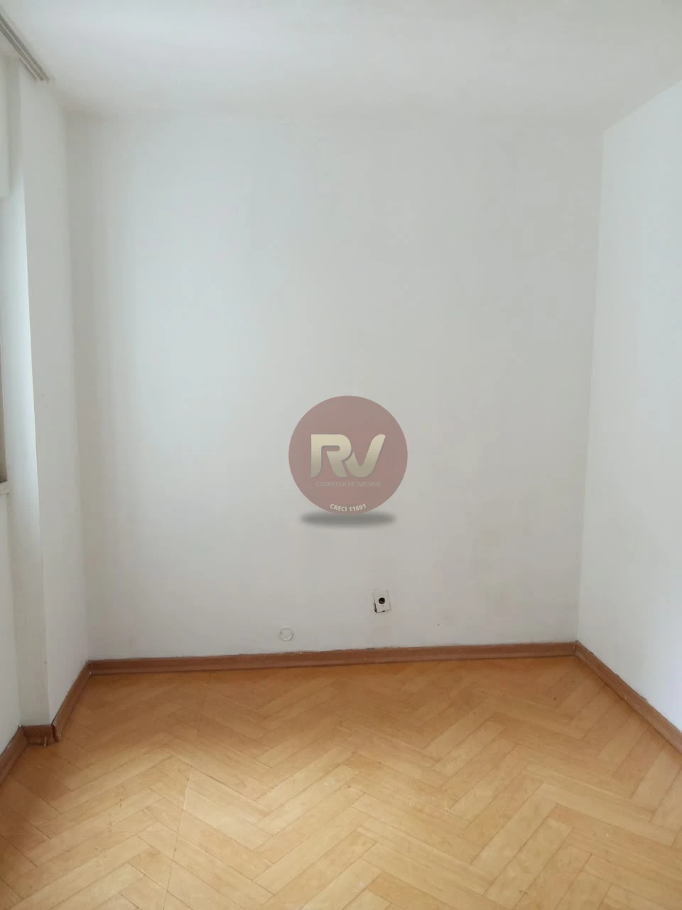 Imagens do imóveis EDIFÍCIO GRAJAÚ - CENTRO - LOCAÇÃO - R$ 1.450,00 + Condomínio R$ 530,00