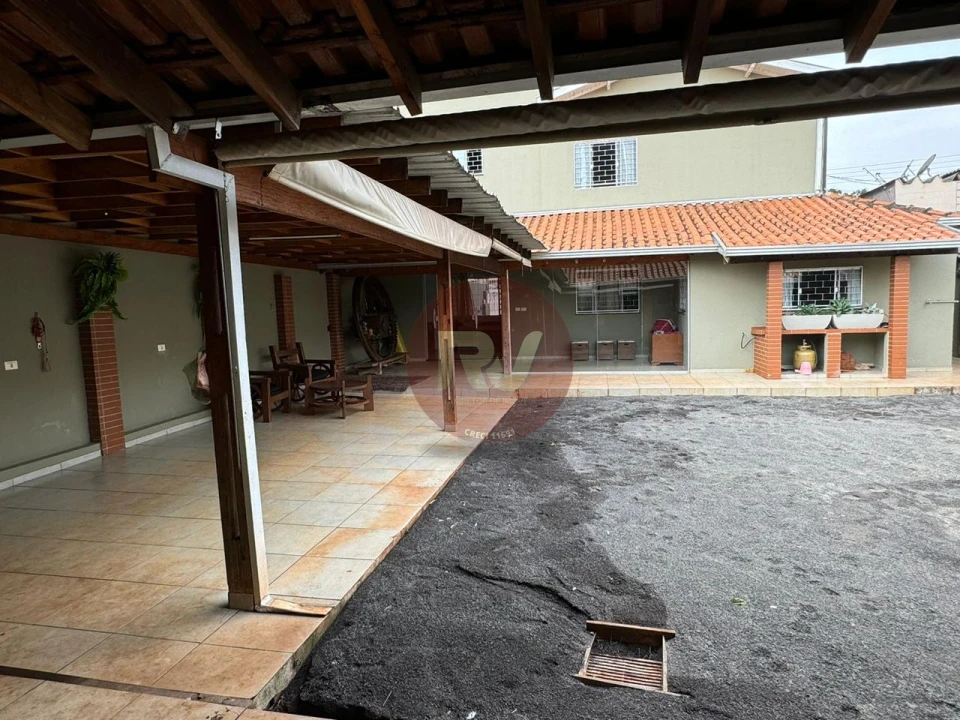 Imagens do imóveis VENDA - R$ 950.000,00 - CASA - BAIRRO AEROPORTO - 04 QUARTOS