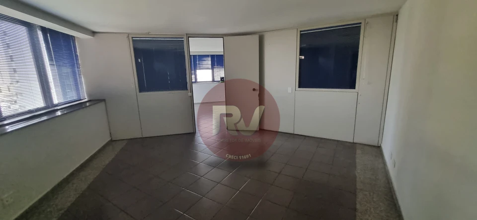Imagens do imóveis EDIFÍCIO TRADE CENTER - SALA - LOCAÇÃO - R$2.500,00 - 01 GARAGEM