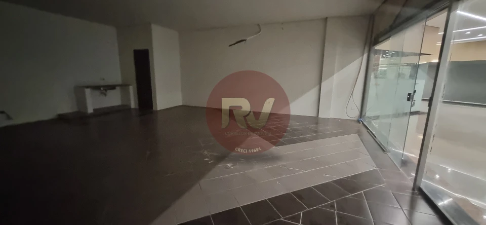 EDIFÍCIO TRADE CENTER -  Loja Térrea ( com banheiro e copa) LOCAÇÃO - R$ 1.850,00