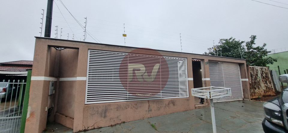 ALUGA - CASA TÉRREA - BAIRRO RESIDENCIAL ABUSSAFE - R$ 2.400,00