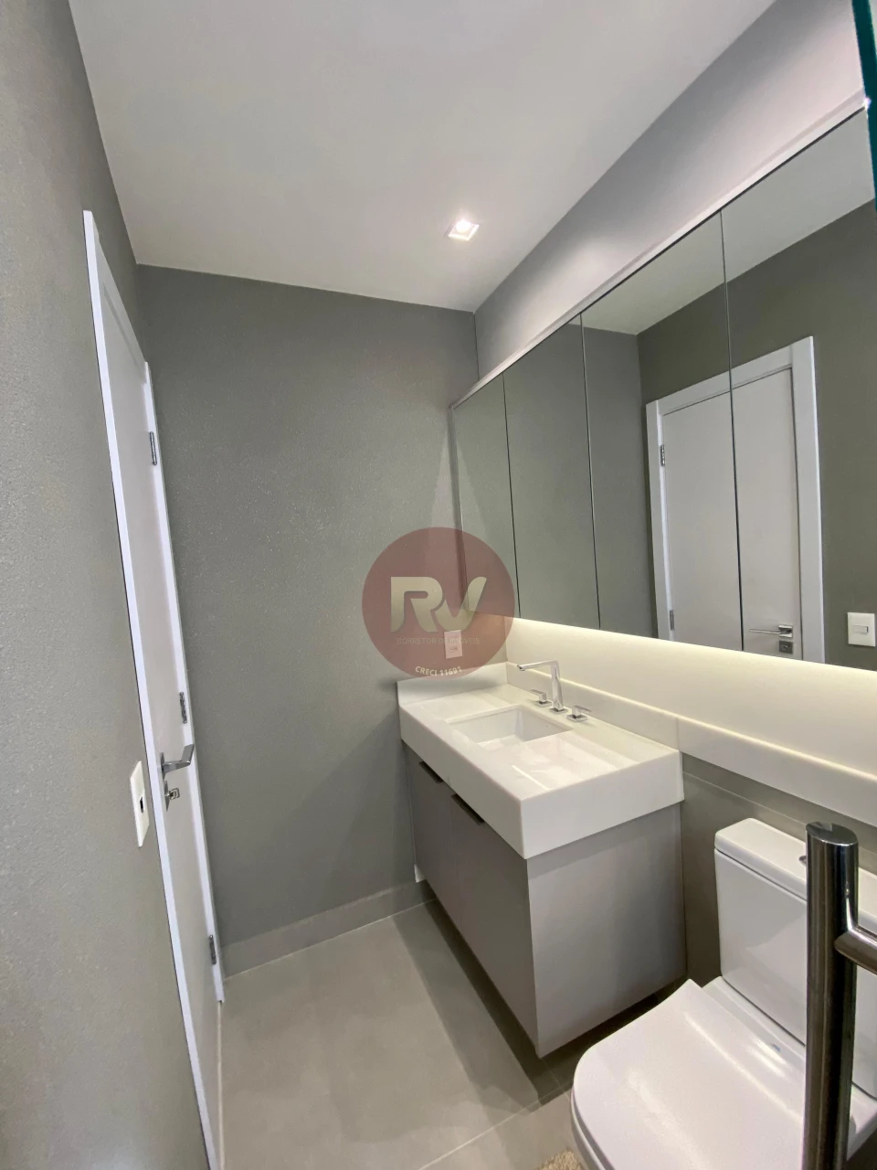 EDIFÍCIO HAUSE - GLEBA PALHANO - R$ 1.900.000,00