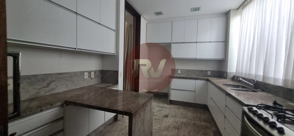 Imagens do imóveis CONDOMÍNIO ROYAL FOREST - VENDA - R$ 2.800.000,00