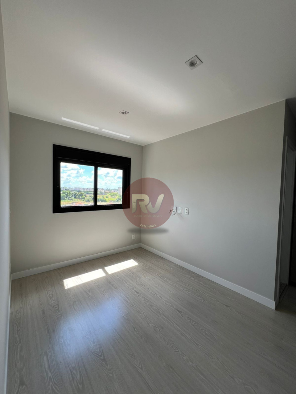 Imagens do imóveis EDIFÍCIO SENSE VANGUARD - R$ 950.000,00 - 03 Quartos (01 suíte) 02 Garagens
