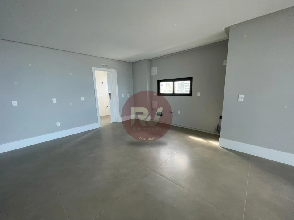 Imagens do imóveis EDIFÍCIO GRAND HILL TOWER - R$ 4.990.000,00