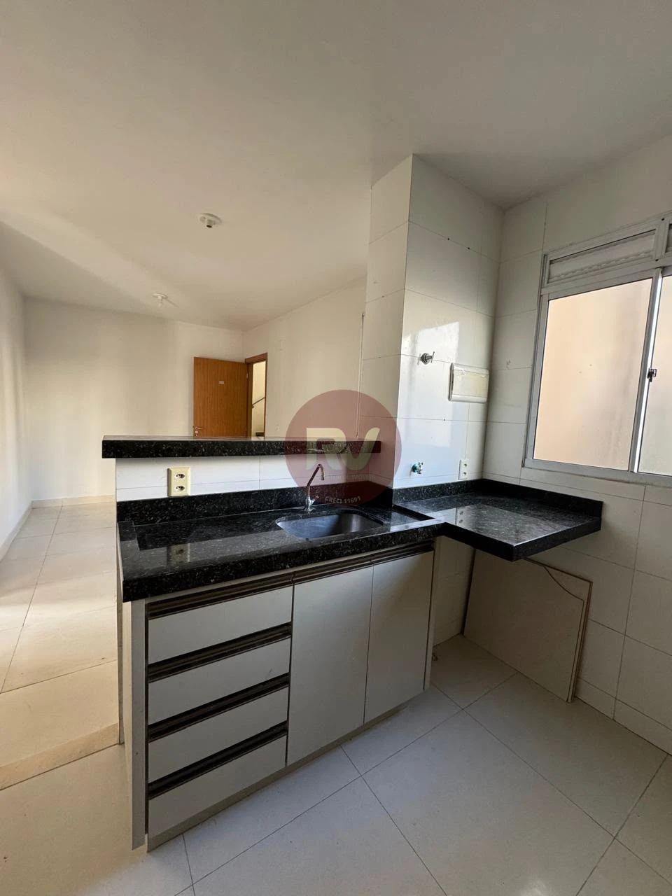 Imagens do imóveis EDIFÍCIO SPAZIO LA TRAVIATA - LOCAÇÃO - R$ 1.400,00 + R$ 550,00 Condomínio