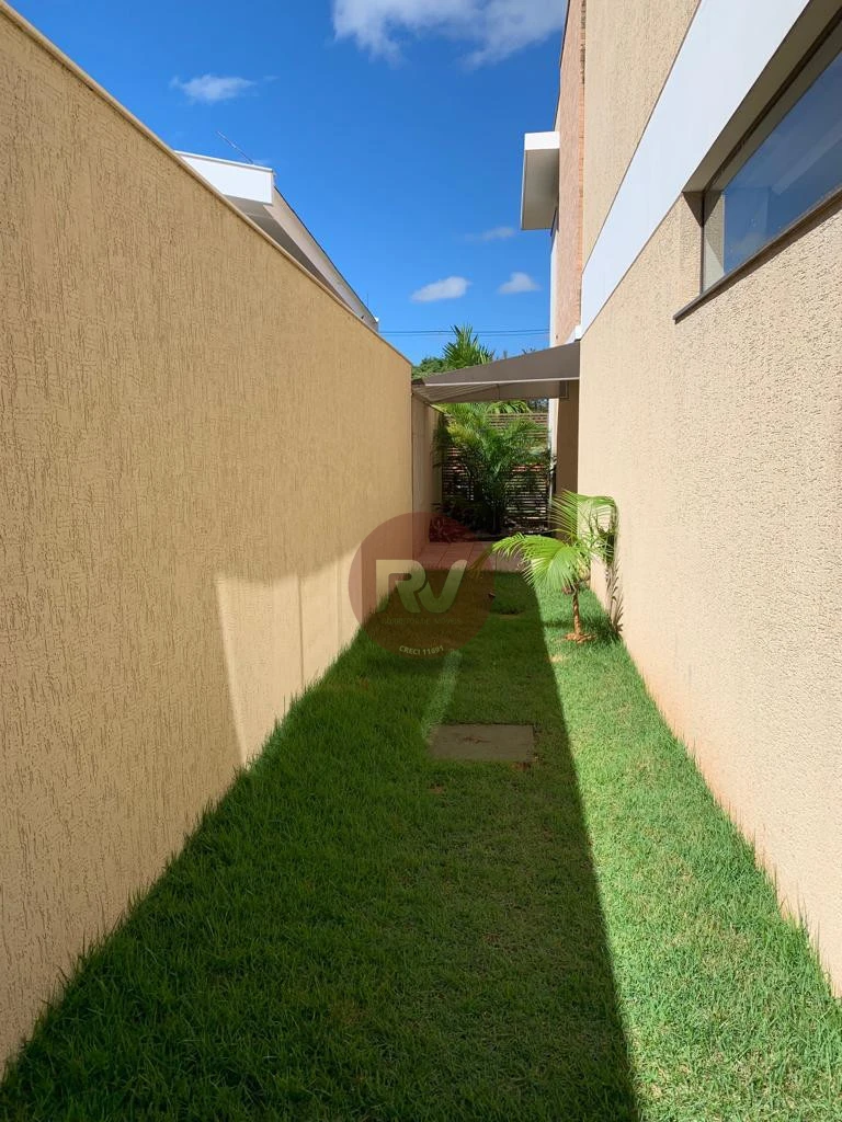 Imagens do imóveis CONDOMINIO ALPHAVILLE IMBUIAS - R$ 4.000.000,00