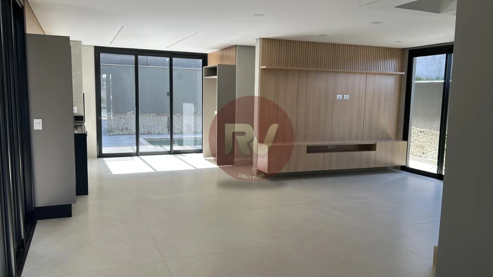 Condomínio Parque Tauá Aranguá  - R$ 1.750.000,00